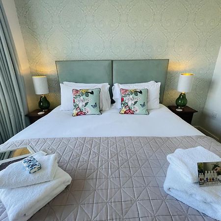 Beaches Guest House ساوثيند أون سي الغرفة الصورة