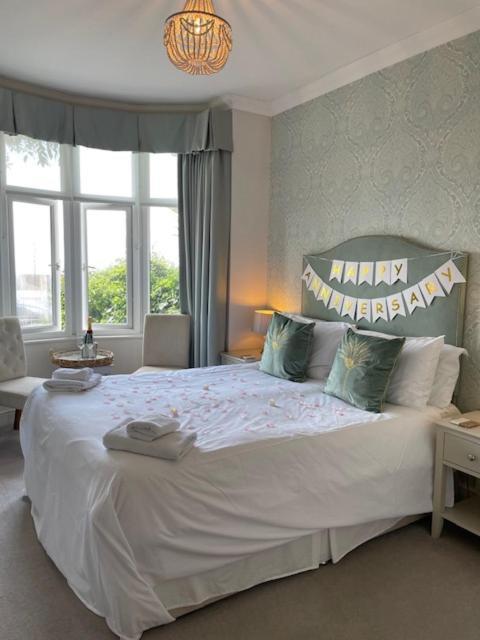Beaches Guest House ساوثيند أون سي المظهر الخارجي الصورة