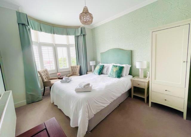 Beaches Guest House ساوثيند أون سي المظهر الخارجي الصورة
