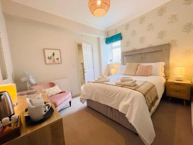 Beaches Guest House ساوثيند أون سي المظهر الخارجي الصورة