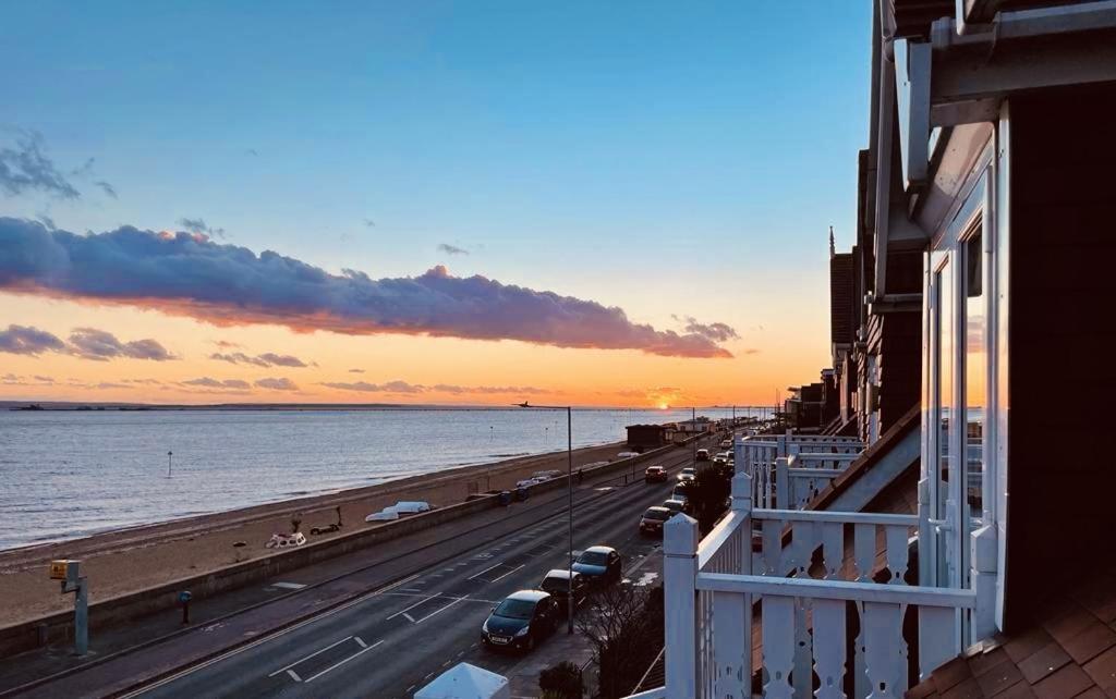 Beaches Guest House ساوثيند أون سي الغرفة الصورة