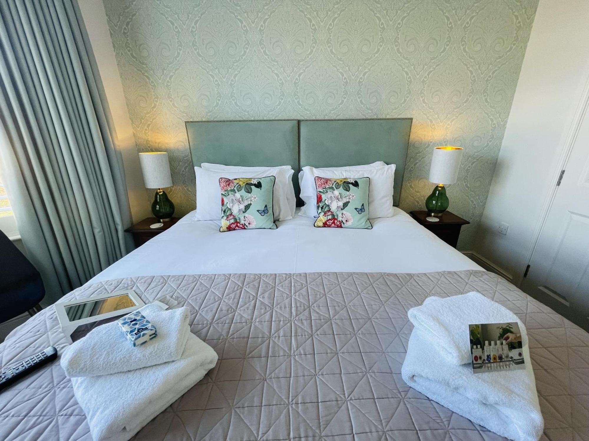 Beaches Guest House ساوثيند أون سي الغرفة الصورة